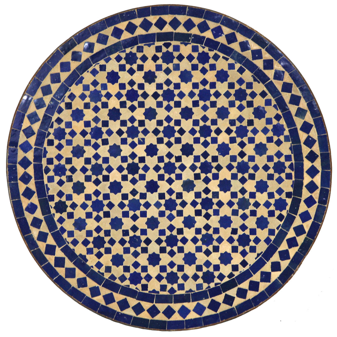 Mosaiikkipöytä pyöreä Ø 60 cm, sininen zellige mosaiikki terrakotta taustalla
