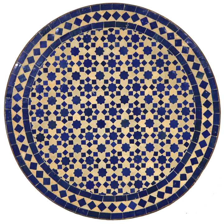 Mosaiikkipöytä pyöreä Ø 60 cm, sininen zellige mosaiikki terrakotta taustalla