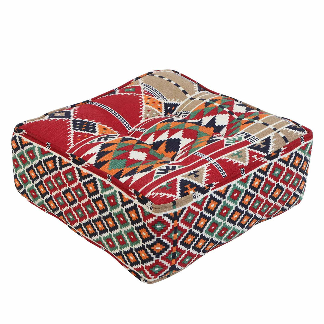 Itämainen istuinpouf kilim