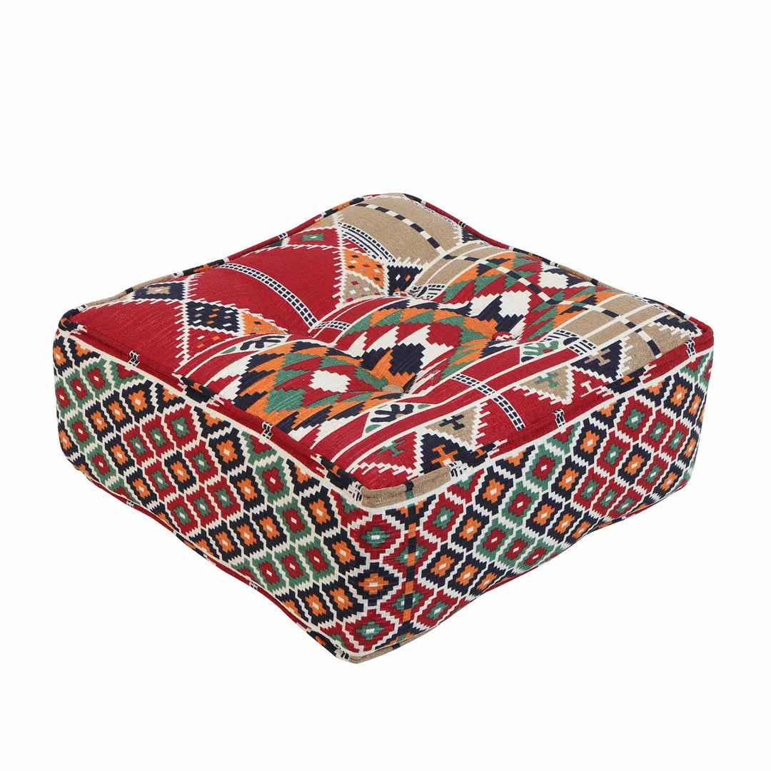 Itämainen istuinpouf kilim