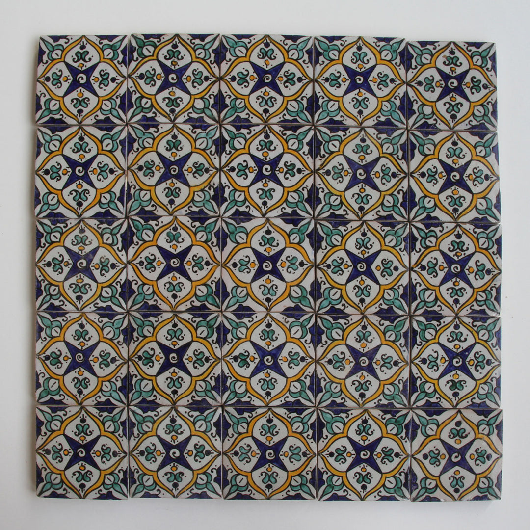 Käsinmaalattu laatta – Välimerellinen Boho