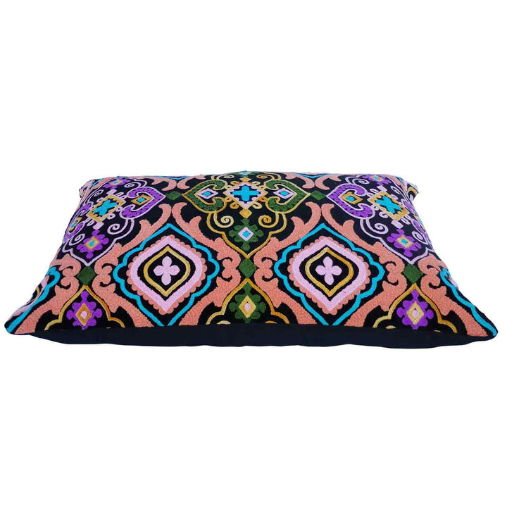 Mandala samettityyny Lola