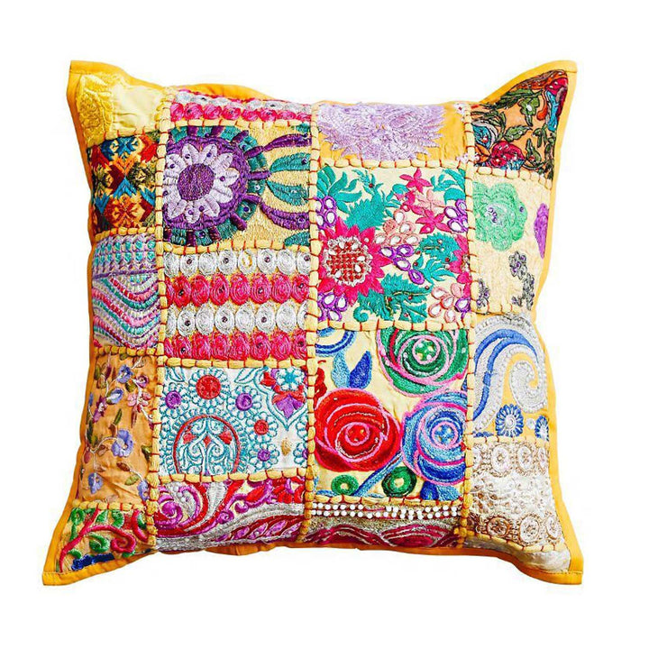 Intialainen patchwork-tyyny maaliskuu