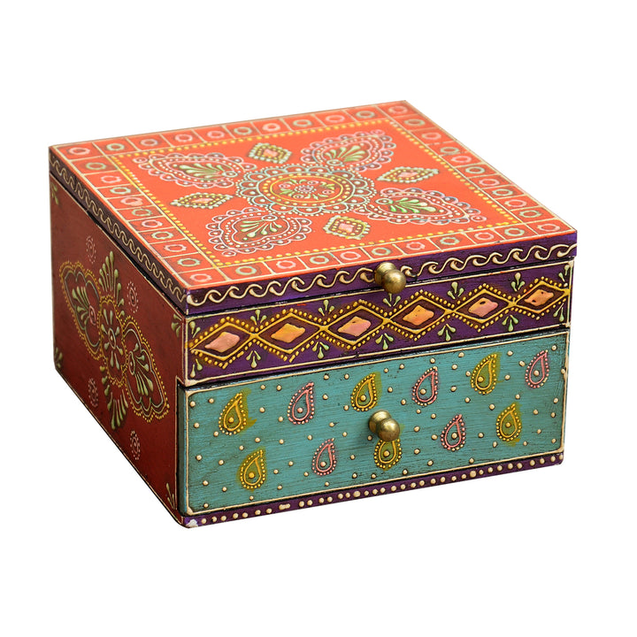 Itämainen korurasia Shanti